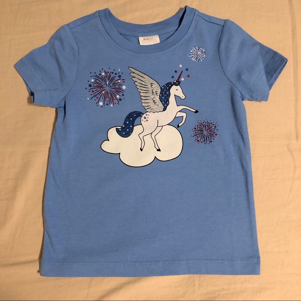 NWOT Hanna Andersson Size 2T Light Blue Unicorn and Fireworks Graphic Tee